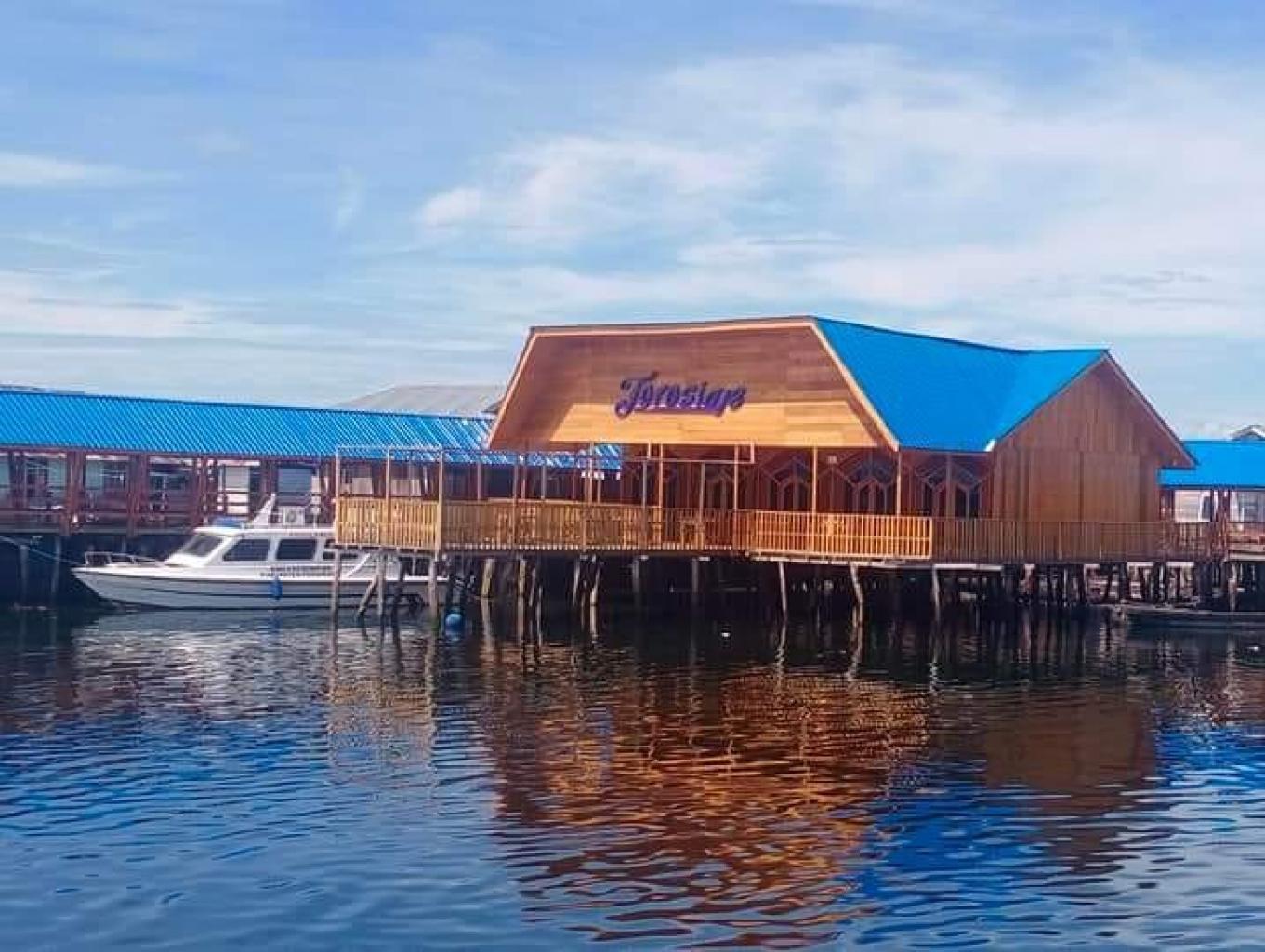 Destinasi Wisata Kampung Bajo Torosiaje: Wisata Bahari Eksotis di Pohuwato